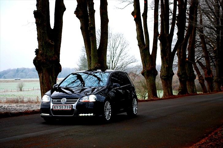 VW --- GOLF R32 --- billede 1