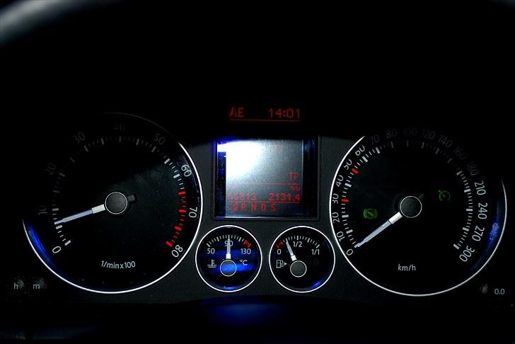 VW --- GOLF R32 --- billede 5