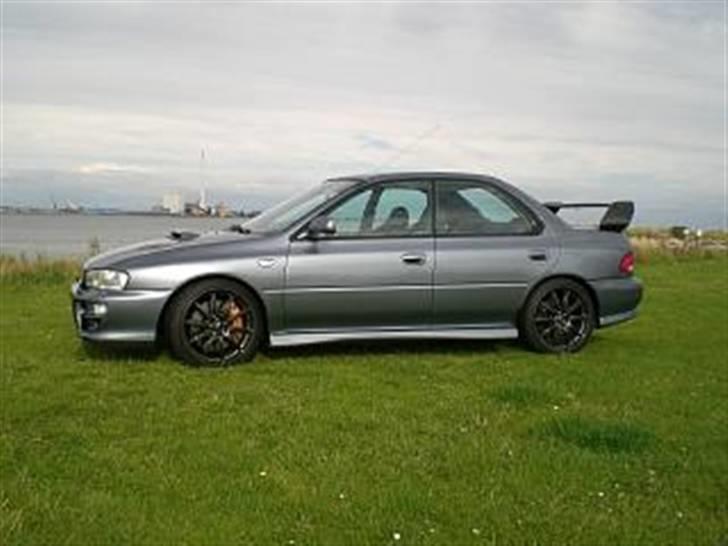 Subaru Impreza gt turbo billede 2
