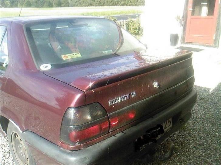 Renault 19 (skrottet) - Lille spoiler jow jow billede 12