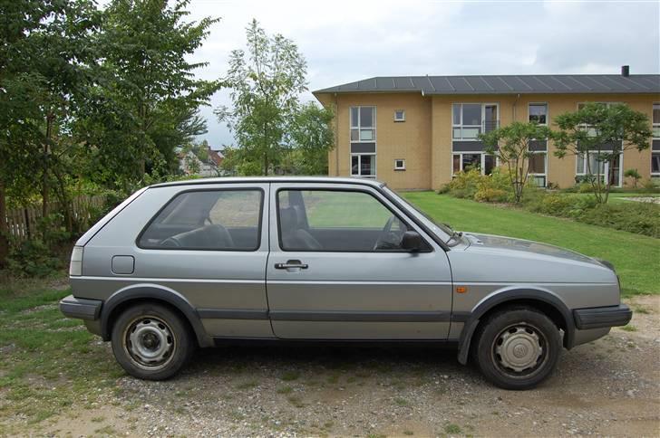 VW Golf 2    solgt  billede 3