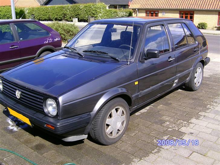 VW GOLF 2 TD - SOLGT - Før der blev monteret sænkning og fælge billede 10