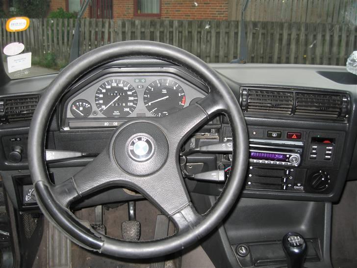 BMW 320 i E30 ( Solgt ) billede 10