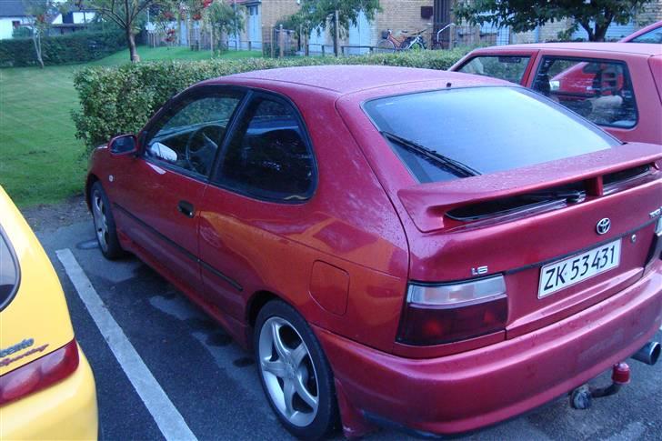 Toyota corolla 1.6 SOLGT! billede 2