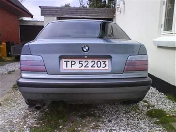 BMW 320i SOLGT.... billede 2