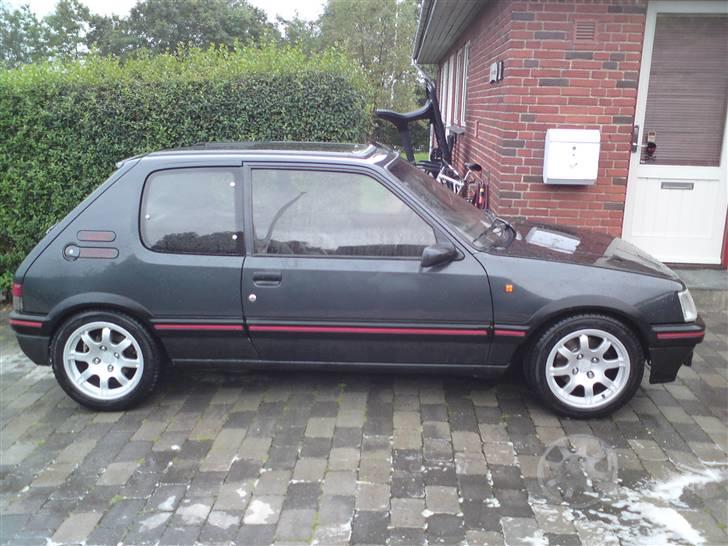 Peugeot 205 gti 16v      billede 2