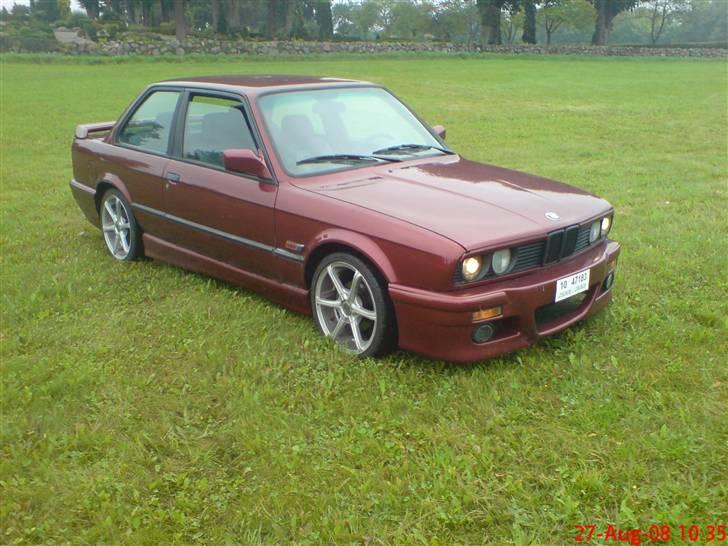 BMW 320i SOLGT billede 1