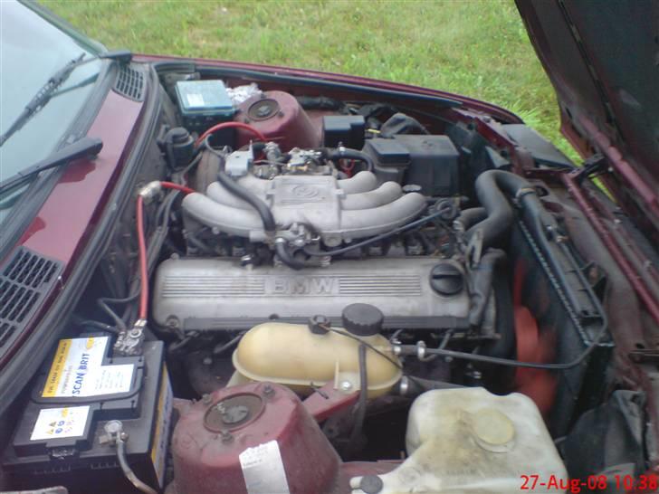 BMW 320i SOLGT billede 10