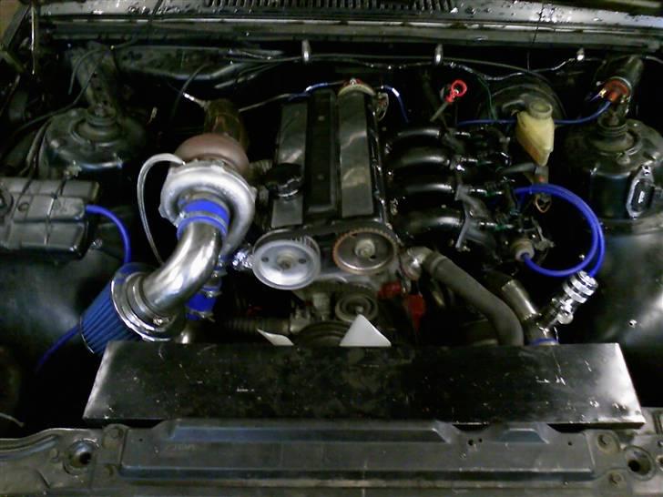 Volvo 740 turbo - gamle motor : 16v med turbo  billede 1