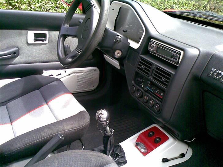Peugeot 106 SOLGT billede 5