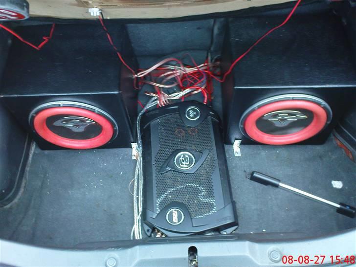 Mazda 323f Solgt billede 5