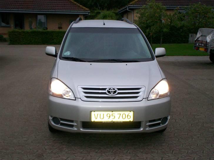 Toyota Sportsvan SOLGT billede 3