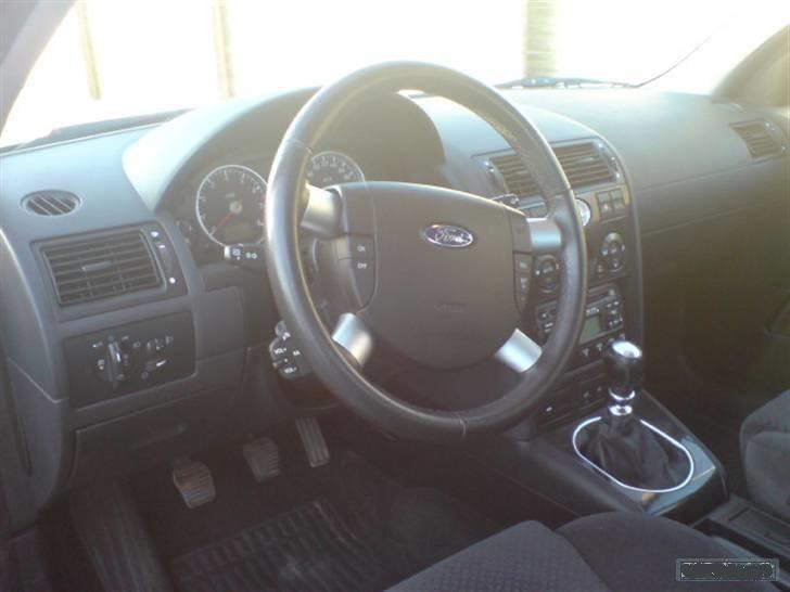 Ford Mondeo 2,0 Ghia Solgt billede 6