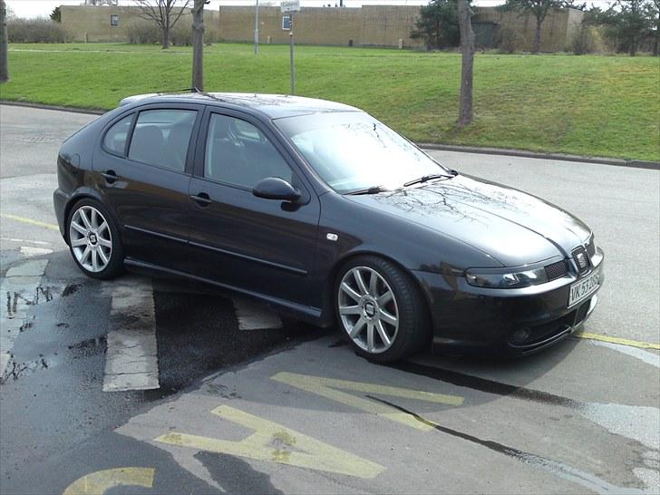 Seat Leon 20VT *totalskadet* billede 10