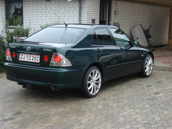 Lexus IS200 SD billede 7