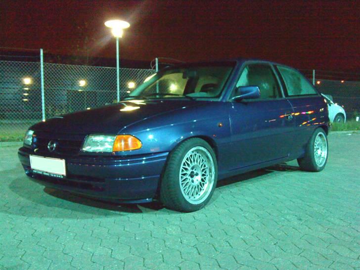 Opel astra - Nyeste billed fra d. 6/11-08.. billede 1