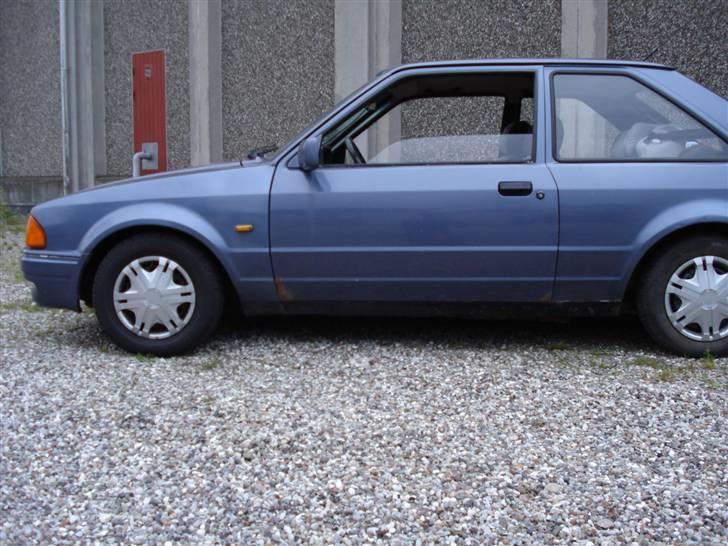 Ford Escort *Skrottet* billede 3