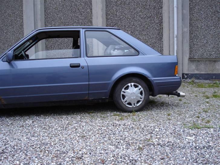 Ford Escort *Skrottet* billede 4