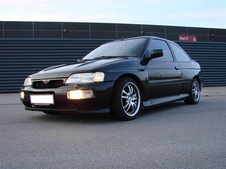 Ford Escort RS2000 cosworth - således ser hun ud... billede 1