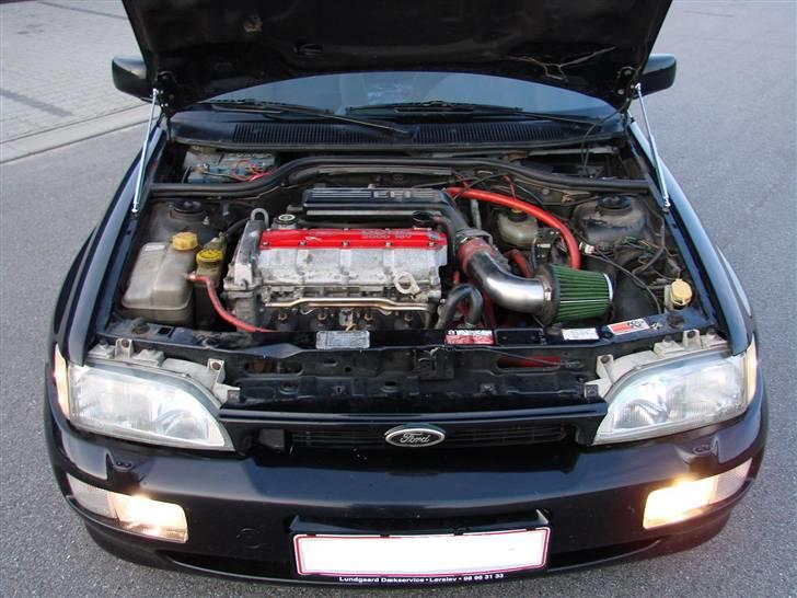 Ford Escort RS2000 cosworth - her skal gøres hoved rent og ryddes op... billede 17
