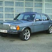 Mercedes Benz ™ **solgt**