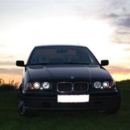 BMW 318is