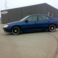 Peugeot 406 (SOLGT)