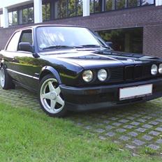 BMW 325i Coupe