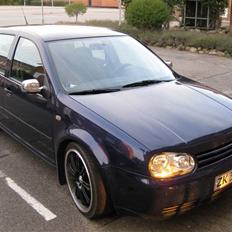 VW Golf 4 (totalskadet)