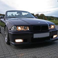 BMW 325i Cabriolet THE PEARL!