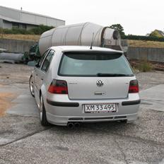 VW Golf 4  TOTALSKADET :'(