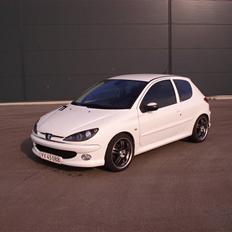 Peugeot 206 1,4 HDI solgt