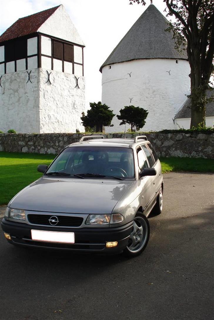 Opel Astra F Caravan SOLGT billede 8