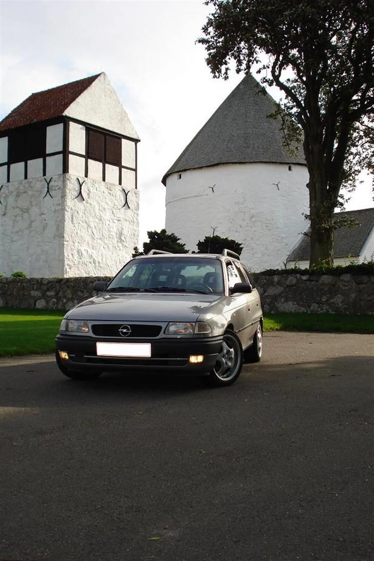 Opel Astra F Caravan SOLGT billede 12