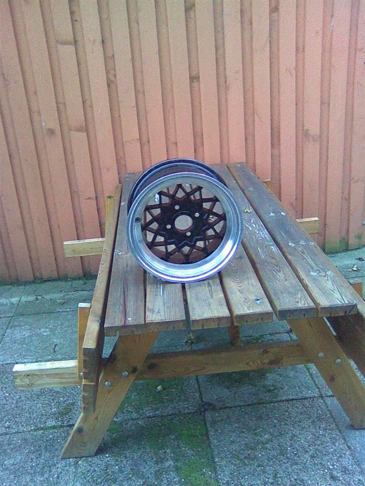 Opel Kadett C VETERAN - De fælge som er indkøbt...  billede 3