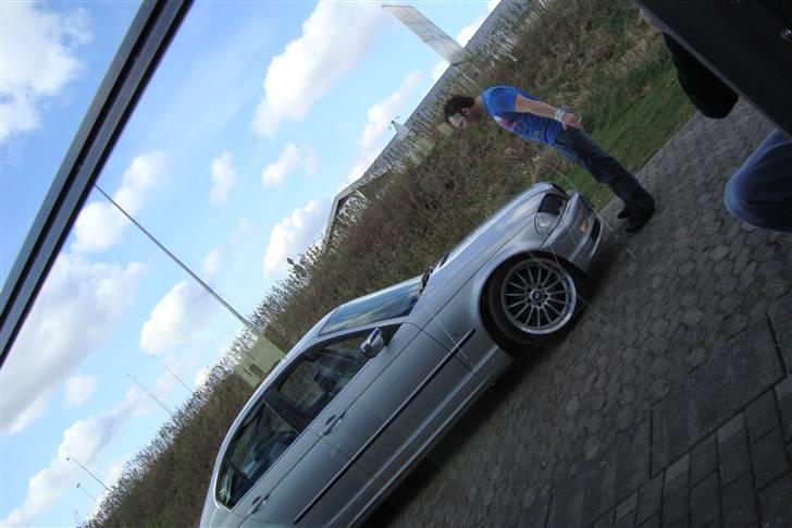 BMW e46 $Solgt$ - HEHE, det så lige Lindgreen der spiller dum, ;D billede 9