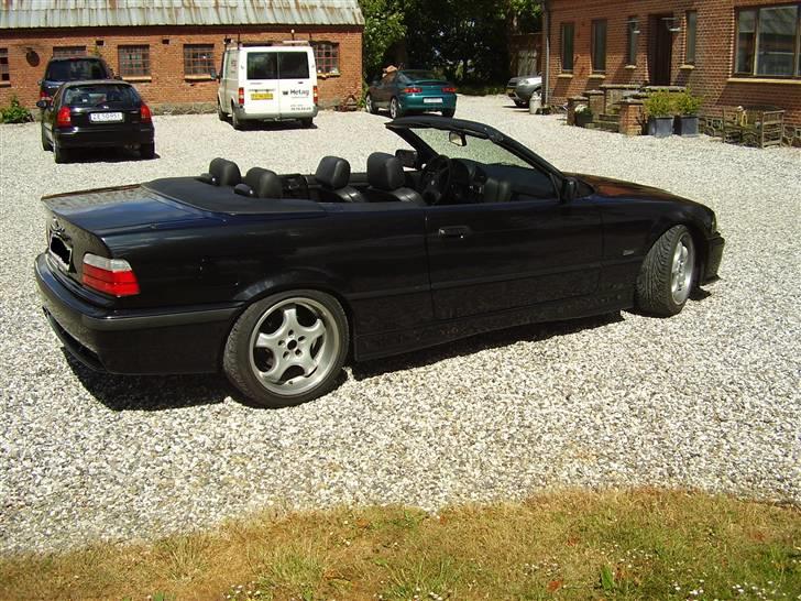 BMW 318i cabriolet billede 2