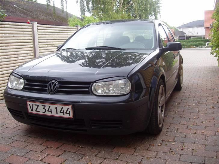 VW Golf 4 1,9 TDI - SOLGT billede 2