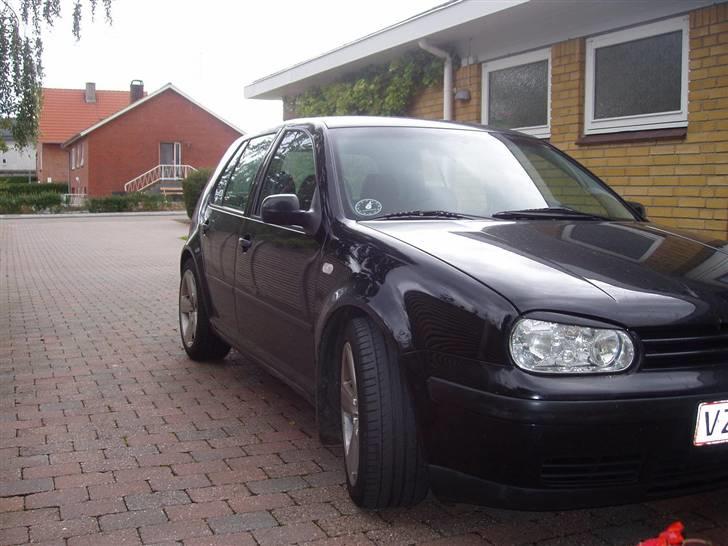 VW Golf 4 1,9 TDI - SOLGT billede 3