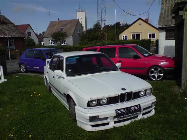 BMW E30 320i *SOLGT* billede 3