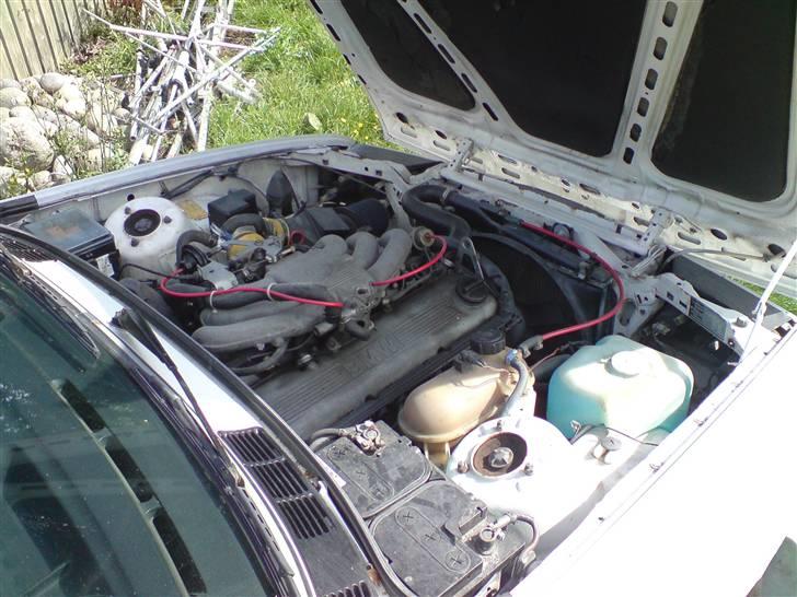 BMW E30 320i *SOLGT* billede 17