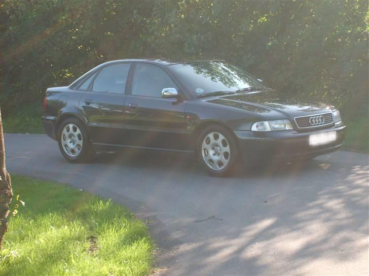 Audi A4 Turbo  SOLGT billede 1