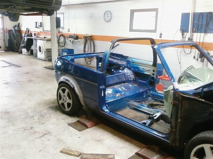 VW Golf I Cabriolet - inden lakken billede 17