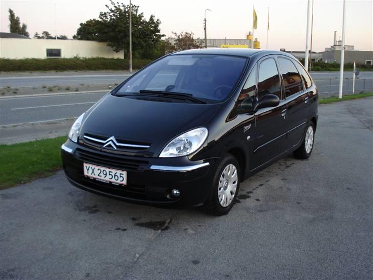 Citroën Xsara Picasso 1.6i -SOLGT billede 1