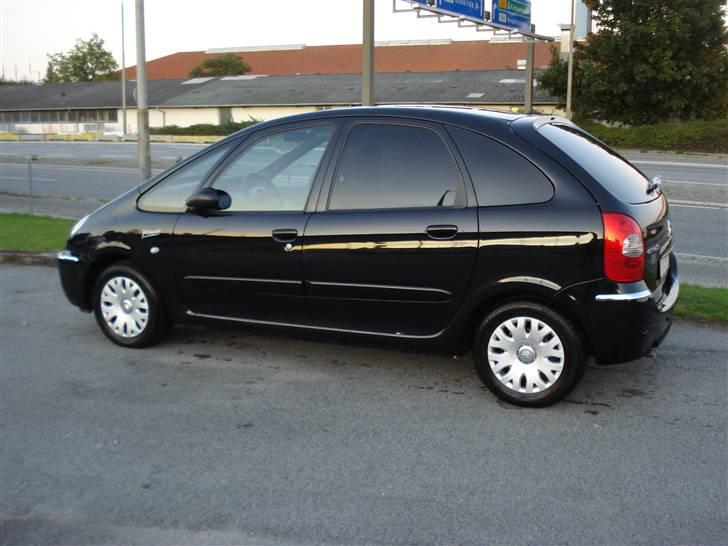 Citroën Xsara Picasso 1.6i -SOLGT billede 3