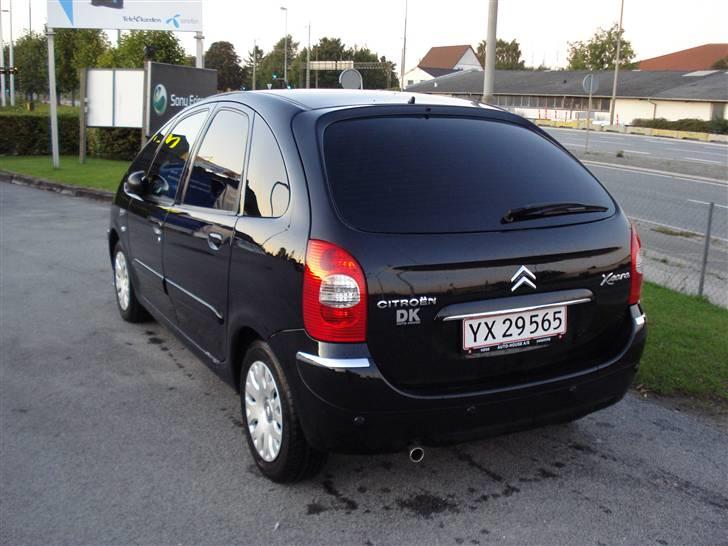 Citroën Xsara Picasso 1.6i -SOLGT billede 4