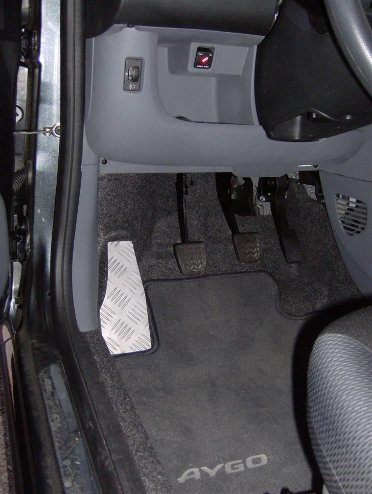 Toyota Aygo + Vsc solgt - Home made i 5mm alu dørk plade. billede 12