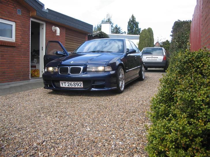 BMW E36 320 billede 2