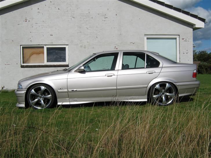 BMW 325i Solgt billede 2