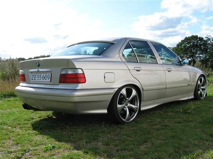 BMW 325i Solgt billede 5